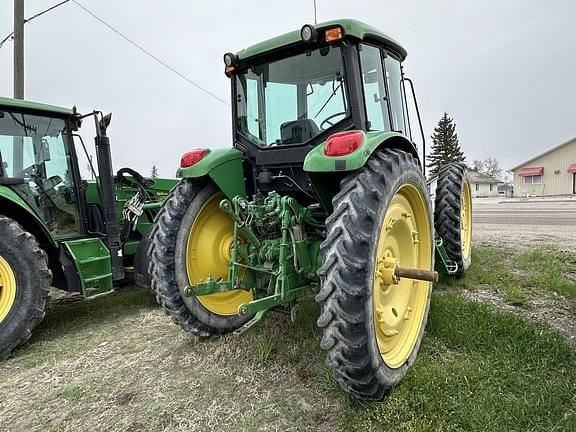 Image of John Deere 6715 equipment image 2