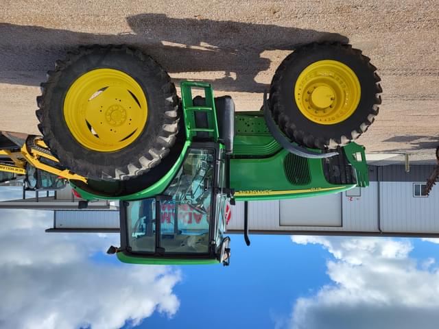 Image of John Deere 6715 equipment image 4