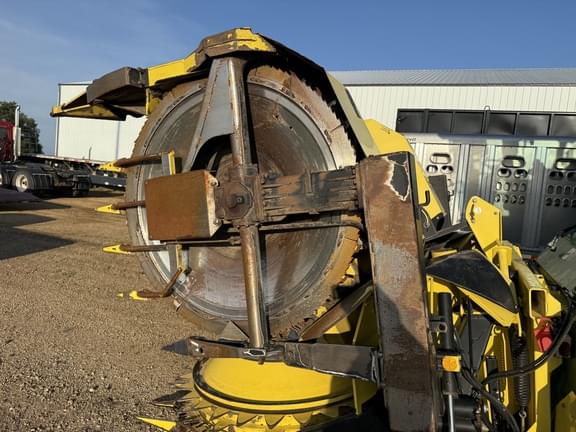 Image of John Deere 678 equipment image 1
