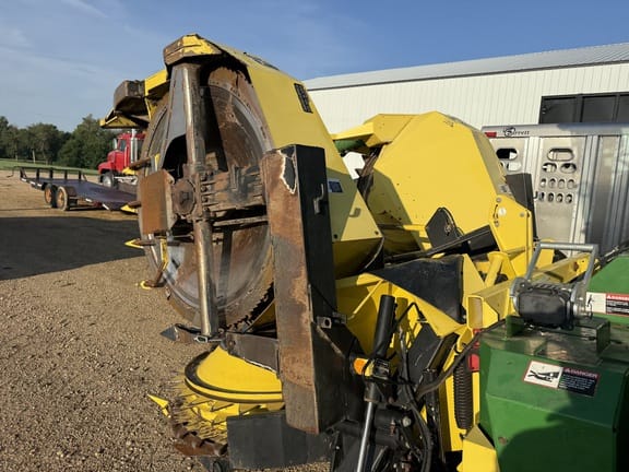 2006 John Deere 678 Equipment Image0