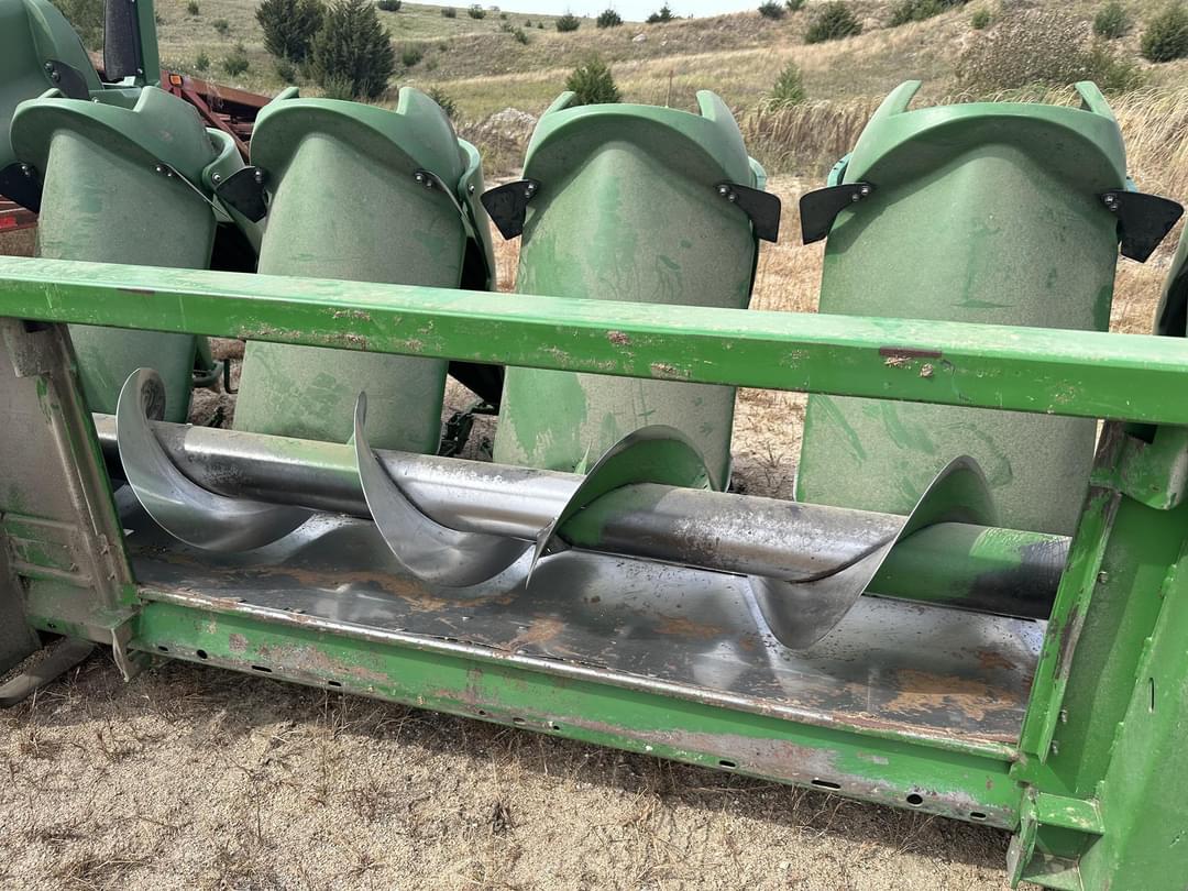 Image of John Deere 693 Primary image