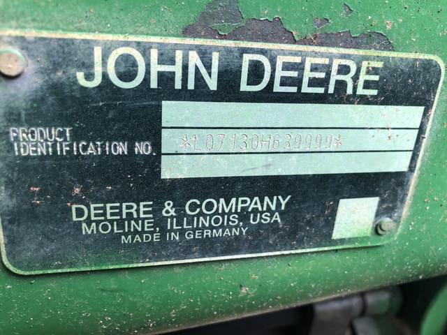 Image of John Deere 7130 equipment image 1