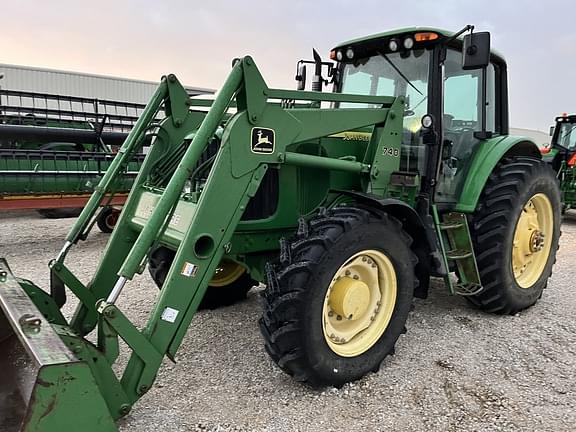 Image of John Deere 7220 Primary image