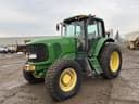 2006 John Deere 7220 Image