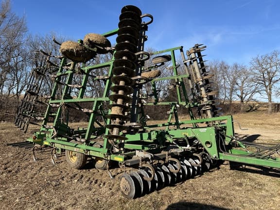 Image of John Deere 726 Primary image