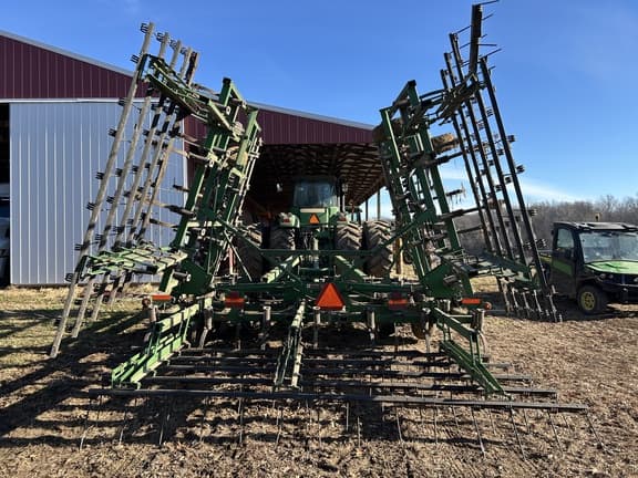 Image of John Deere 726 equipment image 4