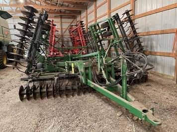 Main image John Deere 726