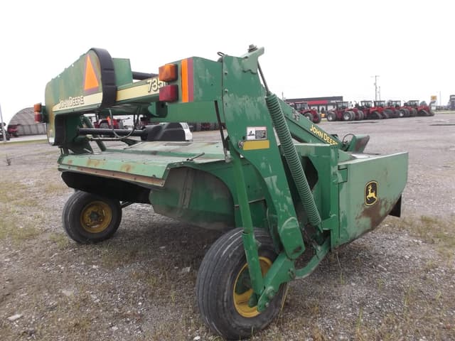 Image of John Deere 735 equipment image 4