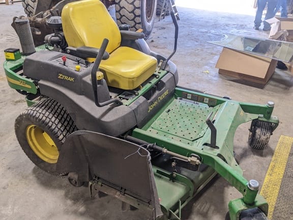 Main image John Deere 737