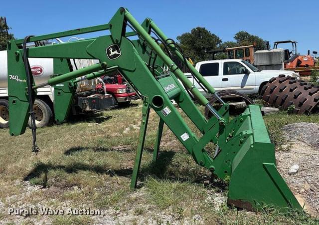 Image of John Deere 740 Classic equipment image 3