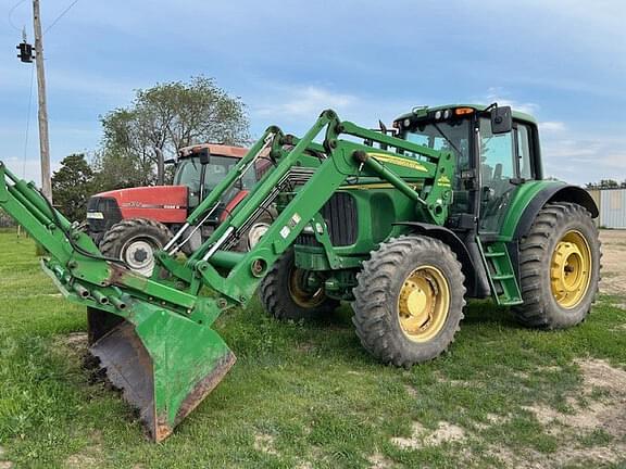 Image of John Deere 7420 Primary image