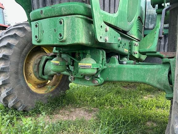 Image of John Deere 7420 equipment image 2