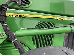 Main image John Deere 7420 8