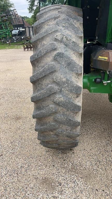Image of John Deere 7430 Premium equipment image 4