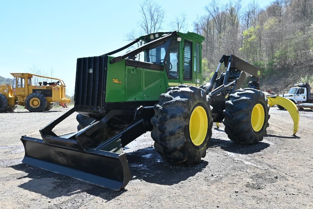 Main image John Deere 748GIII