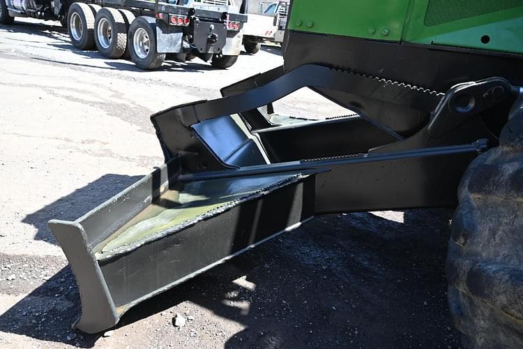 Main image John Deere 748GIII 51