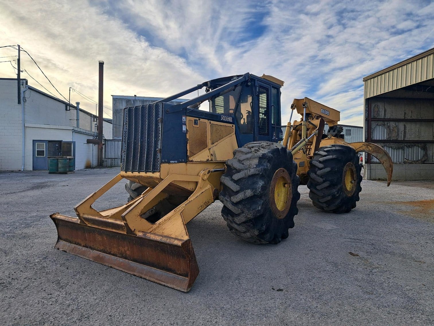 2006 John Deere 748GIII Equipment Image0