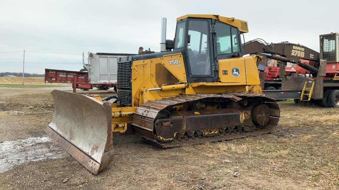 Image of John Deere 750J LGP Primary image