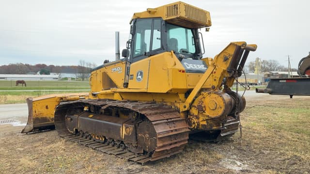 Image of John Deere 750J LGP equipment image 3