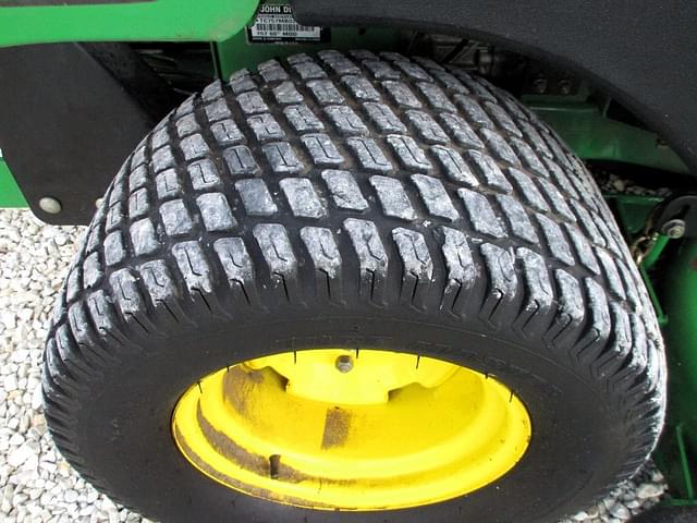 Image of John Deere 757 equipment image 1