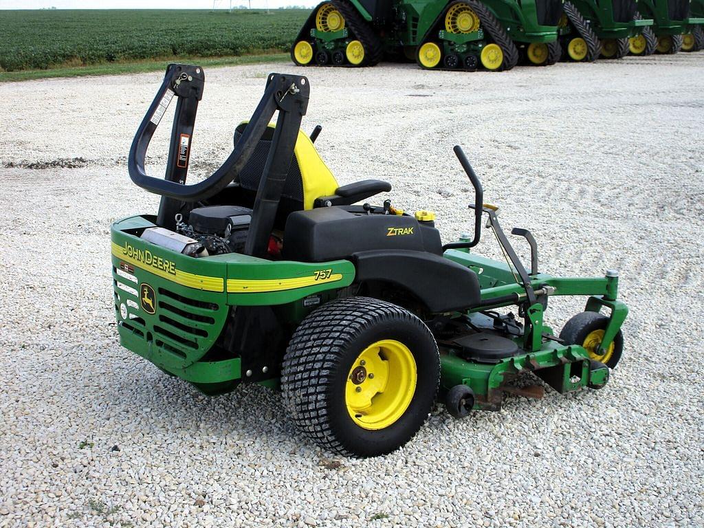 Image of John Deere 757 Primary image