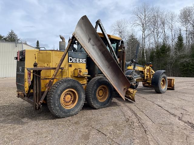 Image of John Deere 770D equipment image 4