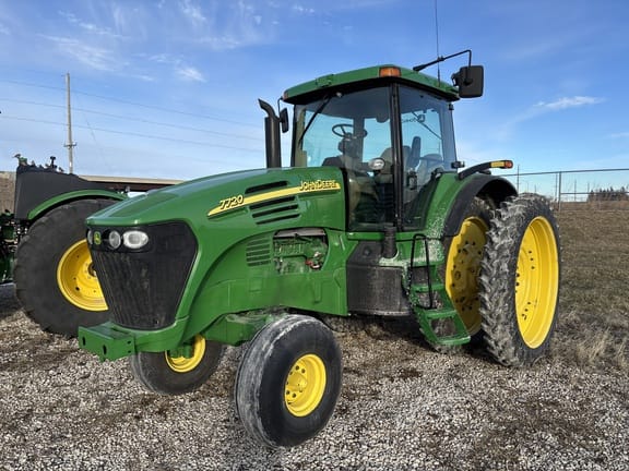 Main image John Deere 7720