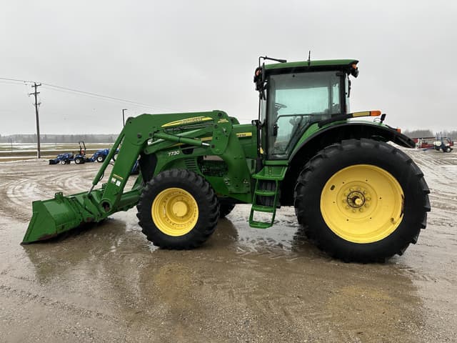 Image of John Deere 7730 equipment image 1