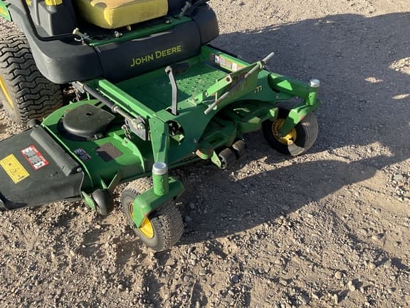 Image of John Deere 777 equipment image 1