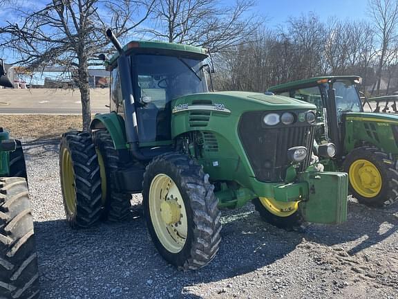 Image of John Deere 7820 equipment image 1