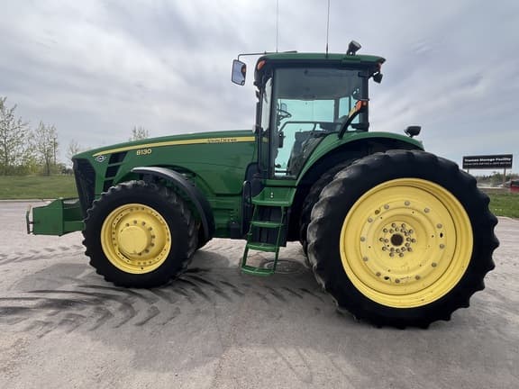 Image of John Deere 8130 Primary image