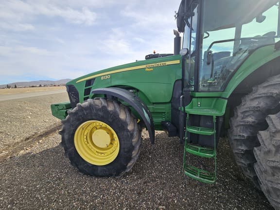 Image of John Deere 8130 equipment image 4