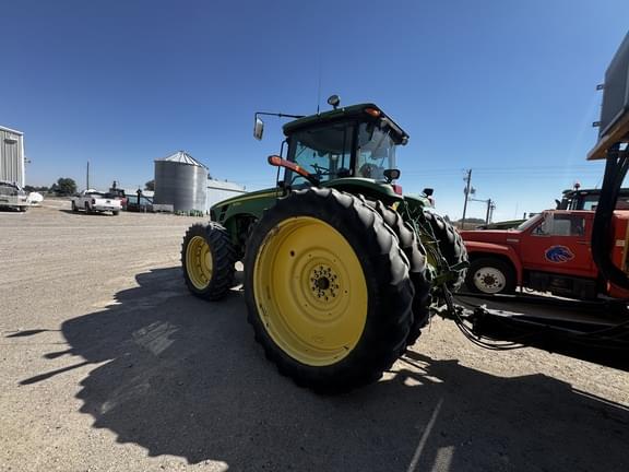 Image of John Deere 8230 equipment image 2