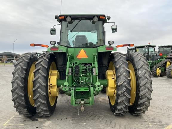 Image of John Deere 8230 equipment image 3