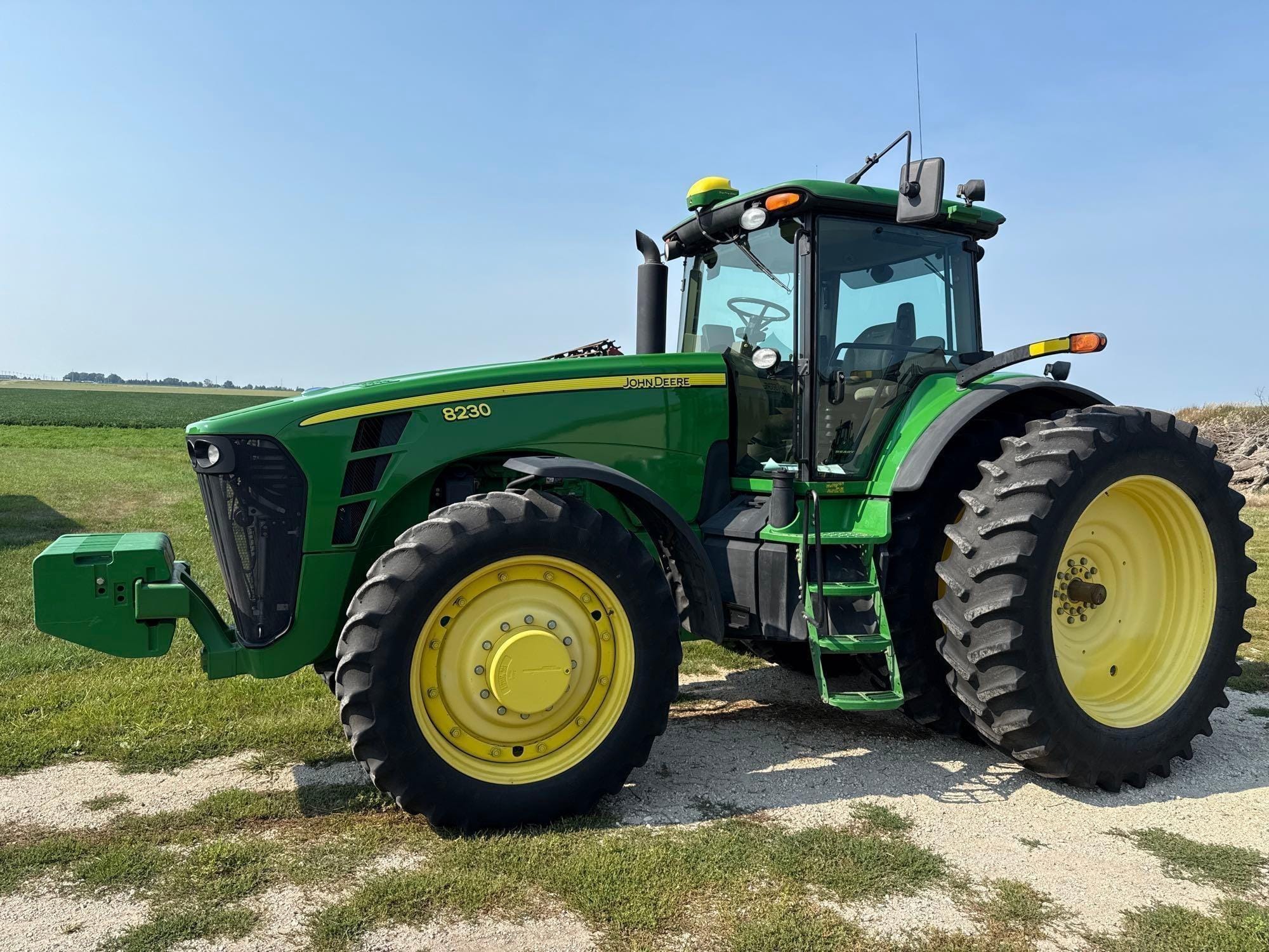 2006 John Deere 8230 Equipment Image0