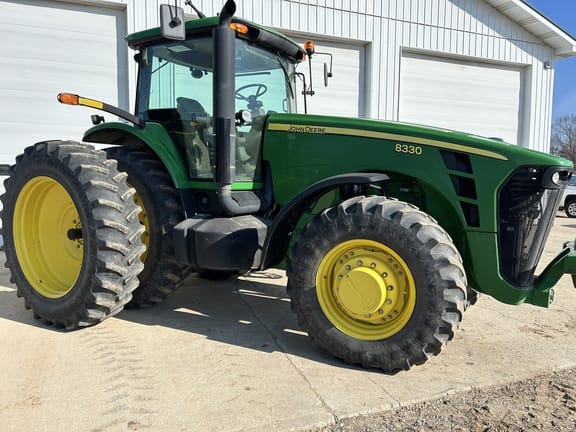 Main image John Deere 8330