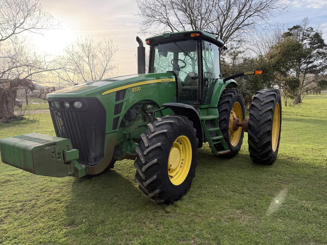 Image of John Deere 8330 Primary image