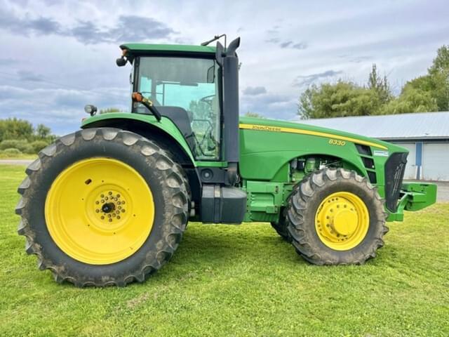 Image of John Deere 8330 equipment image 3