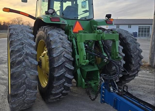 Image of John Deere 8330 equipment image 4