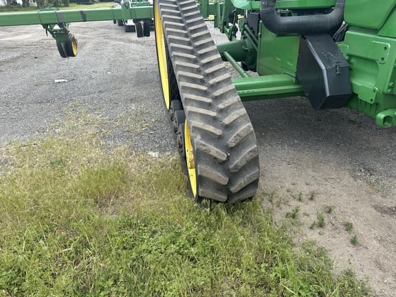 Image of John Deere 8330T equipment image 2
