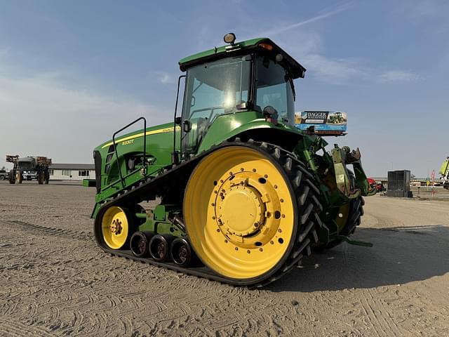 Image of John Deere 8330T equipment image 4