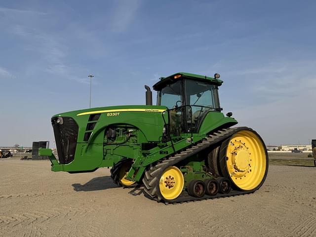 Image of John Deere 8330T equipment image 1