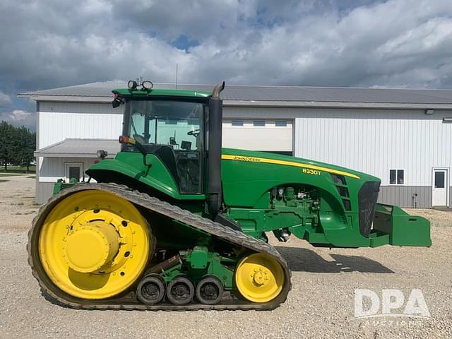 Image of John Deere 8330T equipment image 1