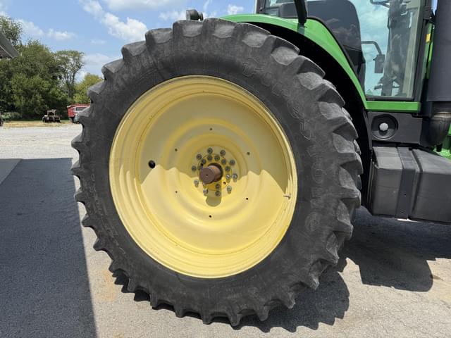 Image of John Deere 8430 equipment image 3