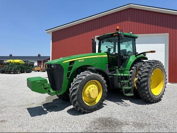 Image of John Deere 8430 equipment image 2