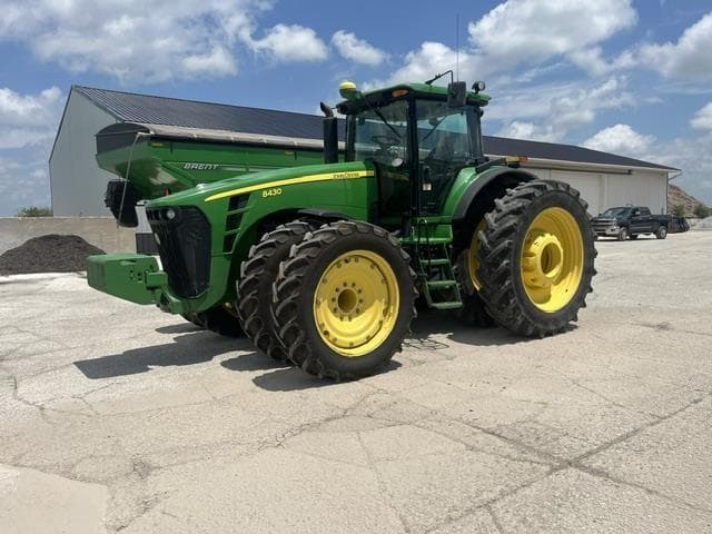 Image of John Deere 8430 equipment image 1
