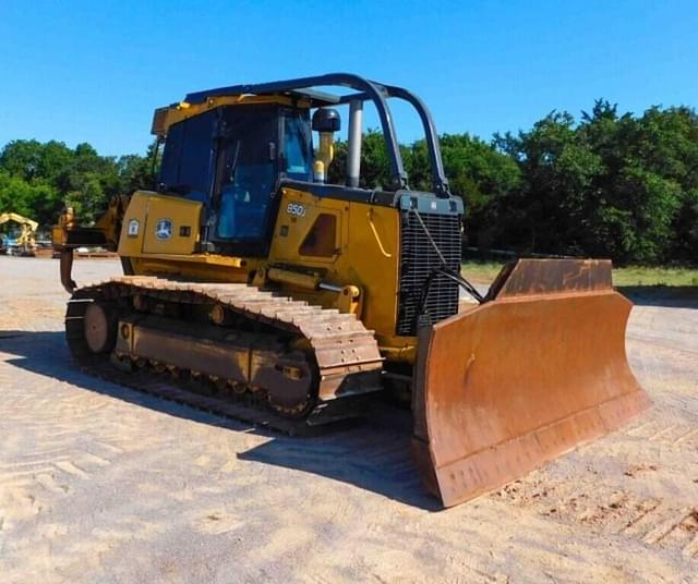 Image of John Deere 850J equipment image 2