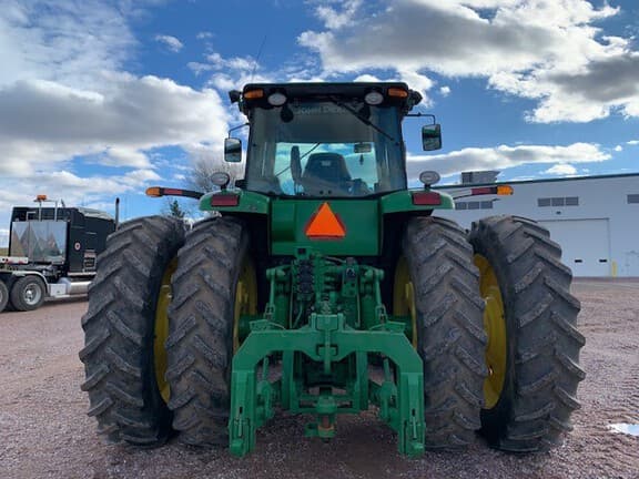 Image of John Deere 8530 equipment image 2