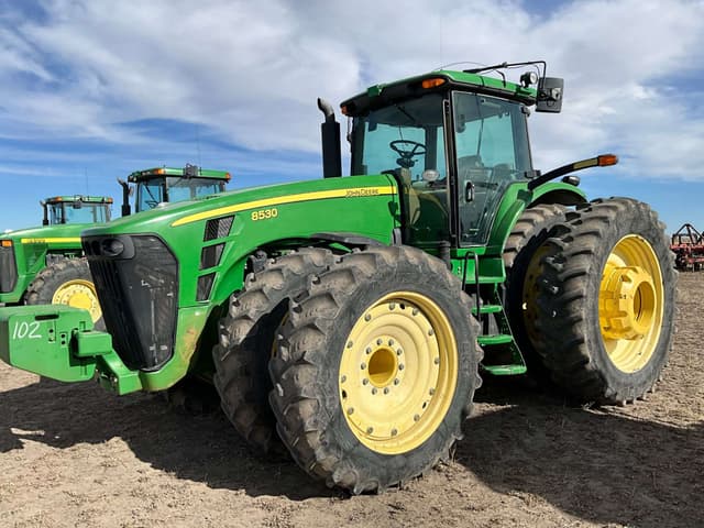 Image of John Deere 8530 equipment image 2