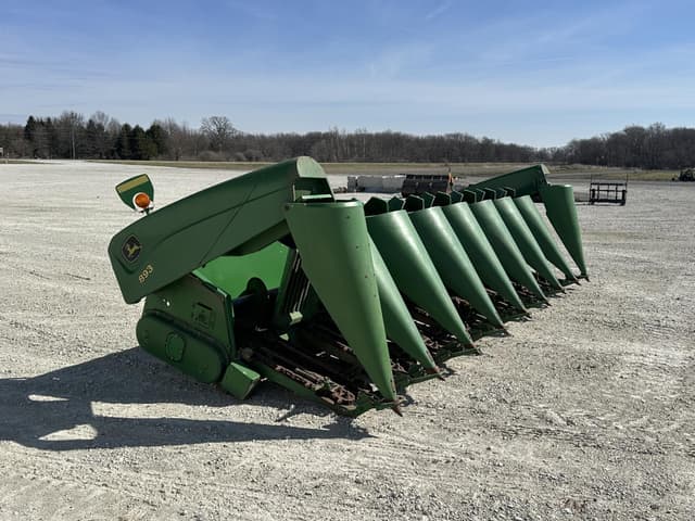 Image of John Deere 893 equipment image 2